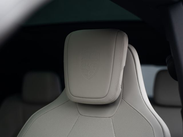 2025 Porsche Macan 4