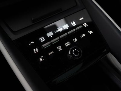 2025 Porsche Macan 4