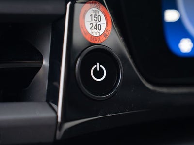 2025 Porsche Macan 4