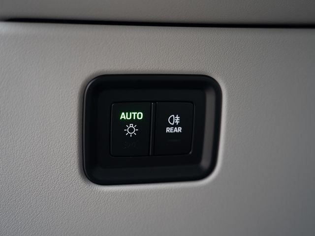 2025 Porsche Macan 4