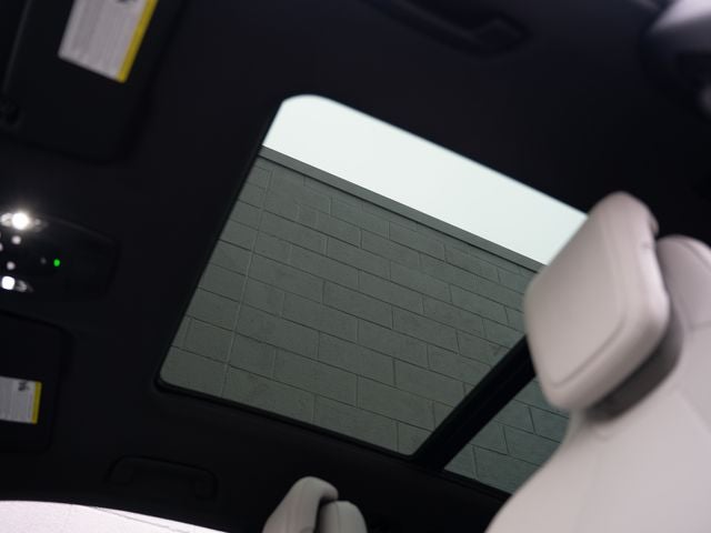 2025 Porsche Macan 4