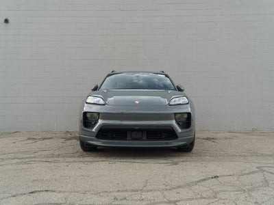 2025 Porsche Macan 4