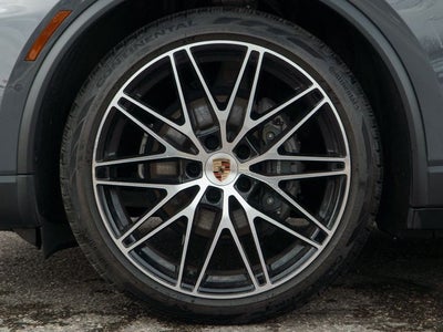 2025 Porsche Macan 4