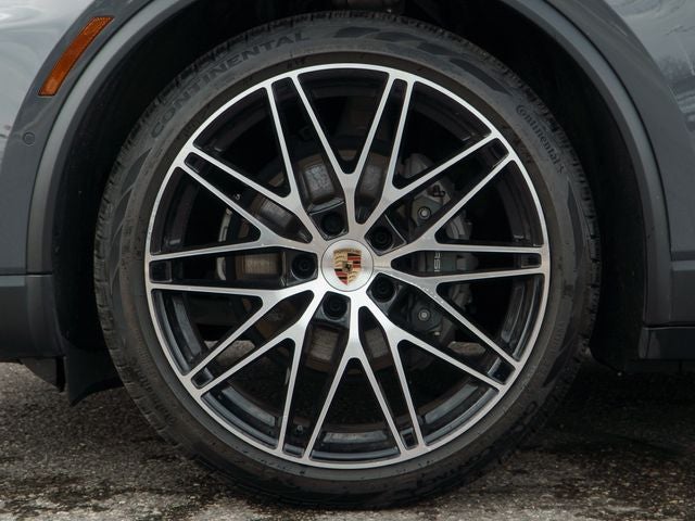 2025 Porsche Macan 4