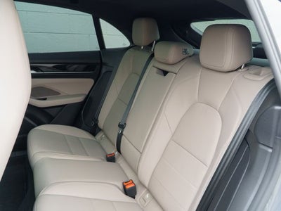 2025 Porsche Macan 4