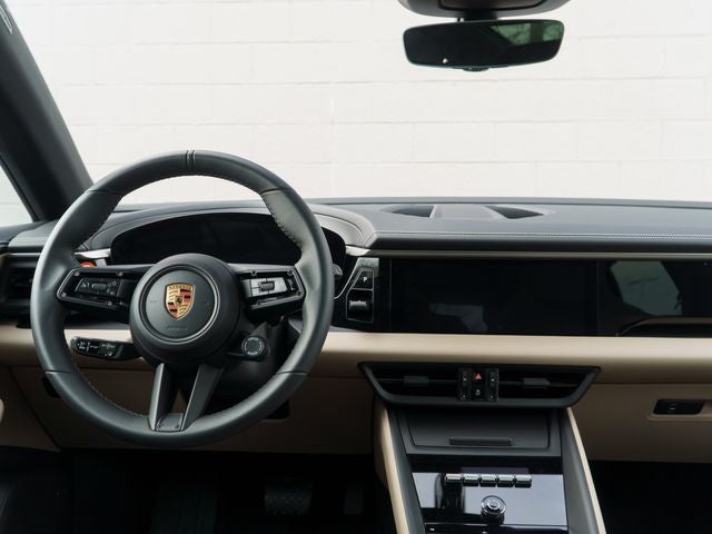 2025 Porsche Macan 4
