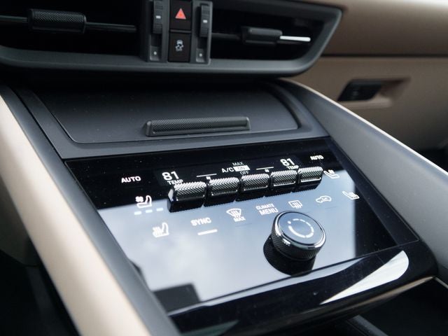 2025 Porsche Macan 4