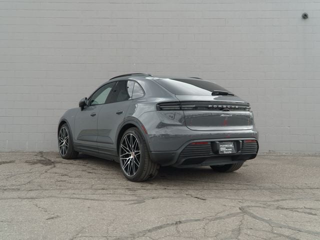 2025 Porsche Macan 4