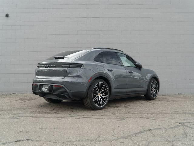 2025 Porsche Macan 4