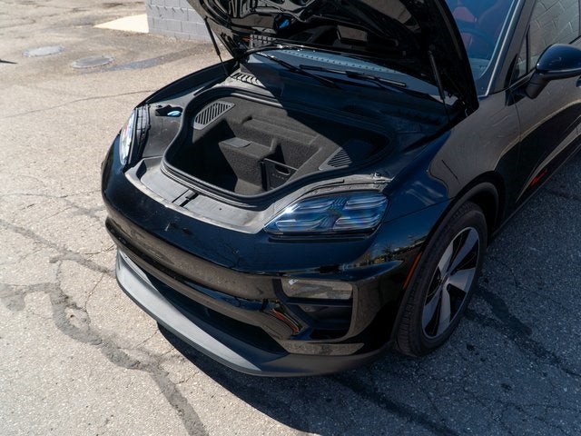 2024 Porsche Macan 4