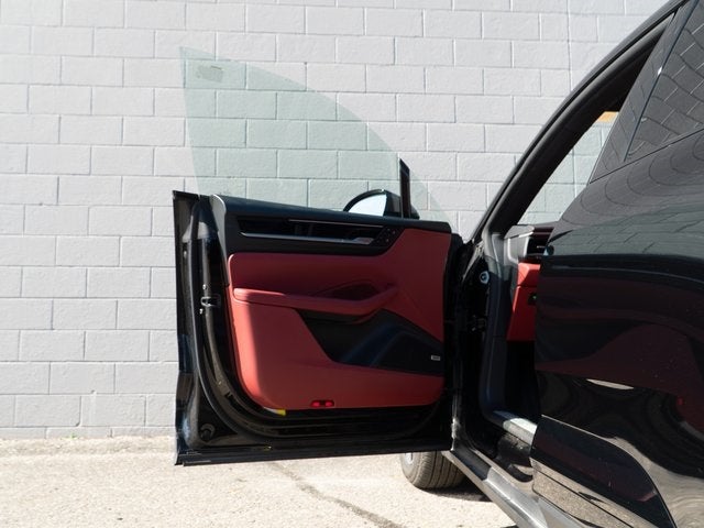 2024 Porsche Macan 4