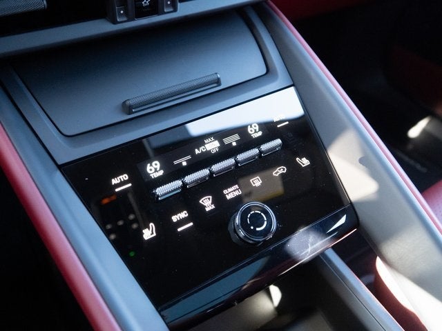 2024 Porsche Macan 4