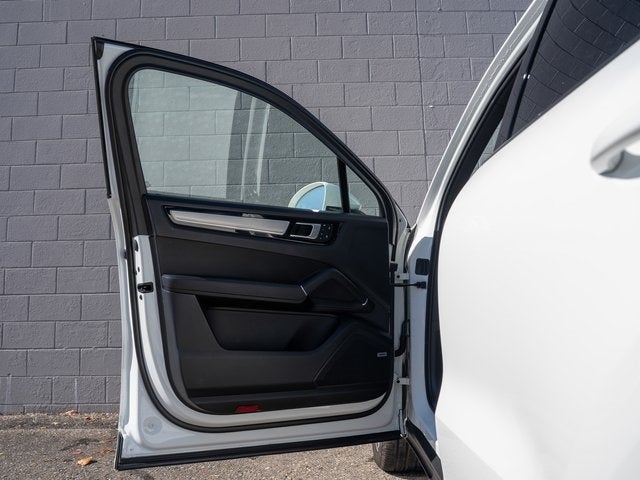 2022 Porsche Cayenne S