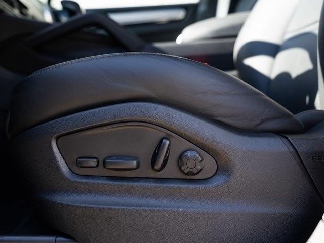 2022 Porsche Cayenne S