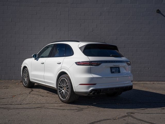 2022 Porsche Cayenne S