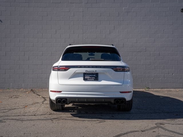 2022 Porsche Cayenne S