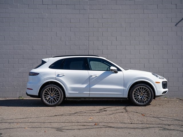 2022 Porsche Cayenne S