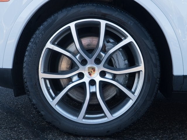 2023 Porsche Cayenne S Platinum Edition