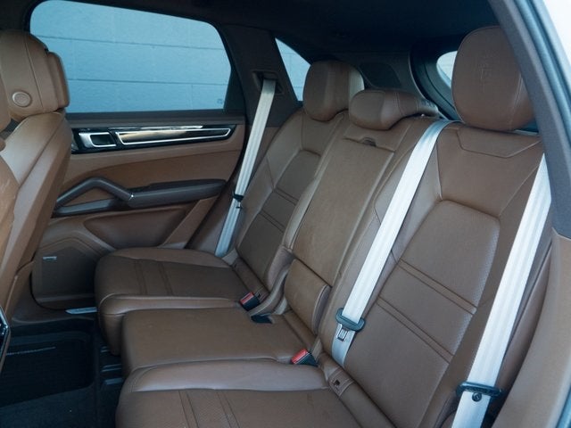 2023 Porsche Cayenne S Platinum Edition