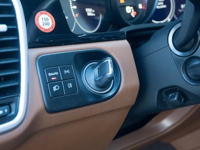 2023 Porsche Cayenne S Platinum Edition