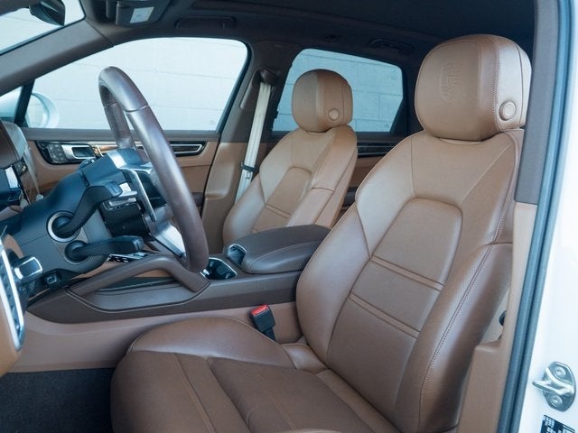 2023 Porsche Cayenne S Platinum Edition