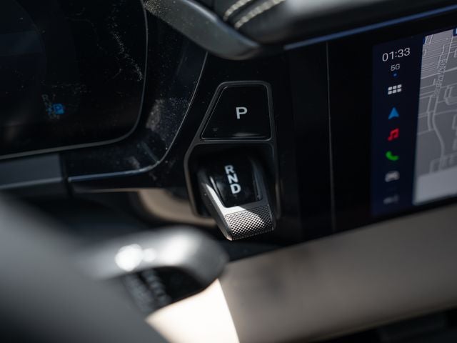 2024 Porsche Macan Turbo