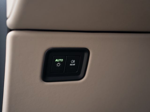2024 Porsche Macan Turbo
