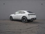 2024 Porsche Macan Turbo