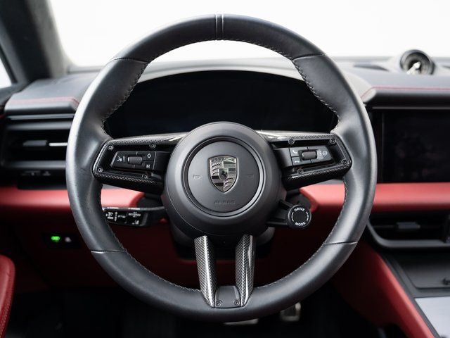 2025 Porsche Macan Turbo