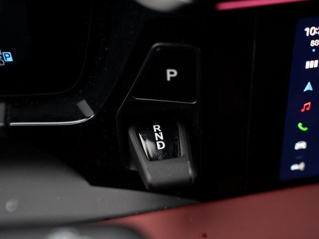 2025 Porsche Macan Turbo