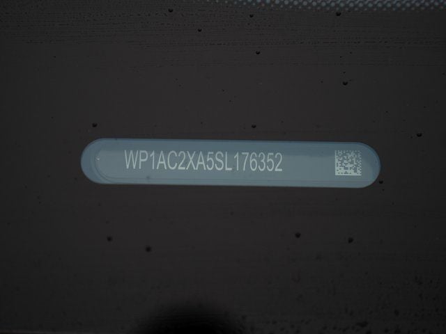 2025 Porsche Macan Turbo