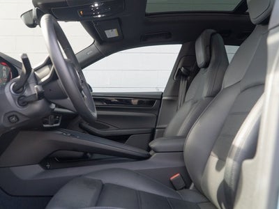 2025 Porsche Macan RWD