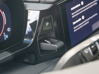 2025 Porsche Macan RWD