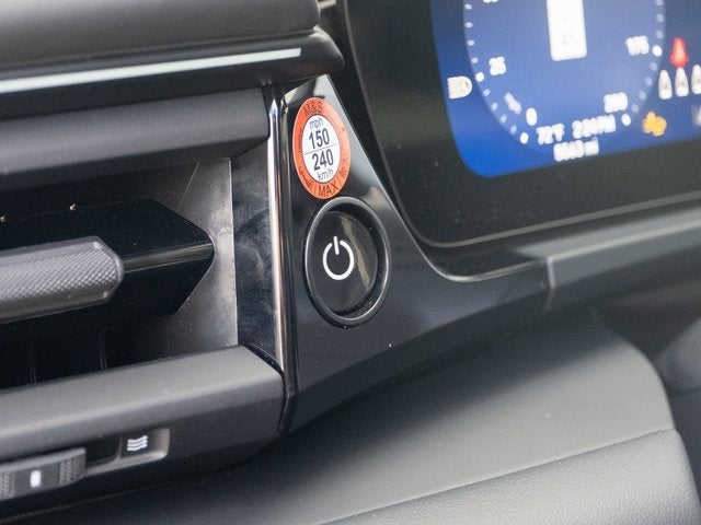 2025 Porsche Macan RWD