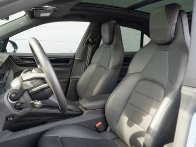 2025 Porsche Macan RWD