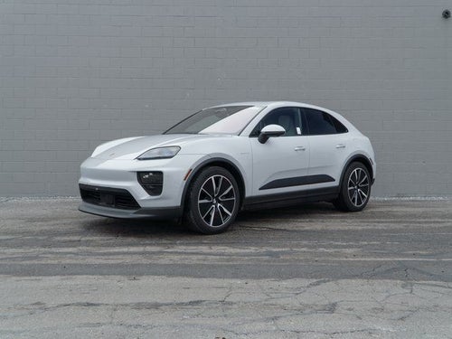 2025 Porsche Macan Base