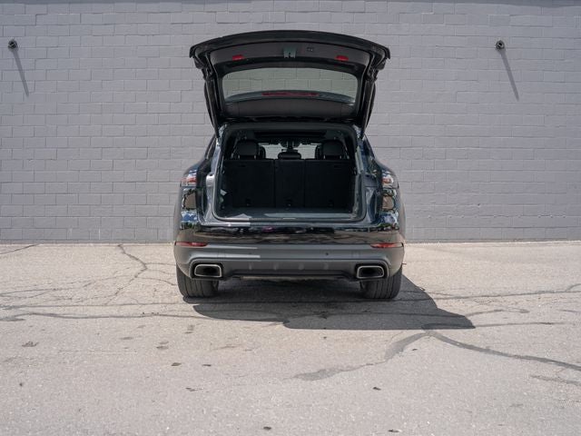 2021 Porsche Cayenne Base