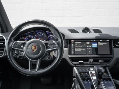 2021 Porsche Cayenne Base