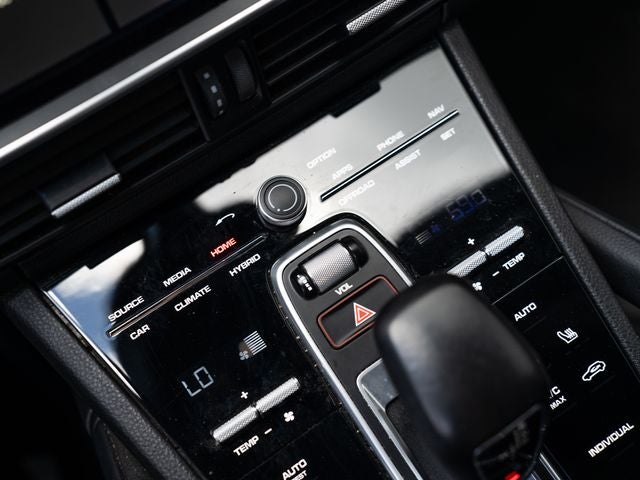 2021 Porsche Cayenne Base