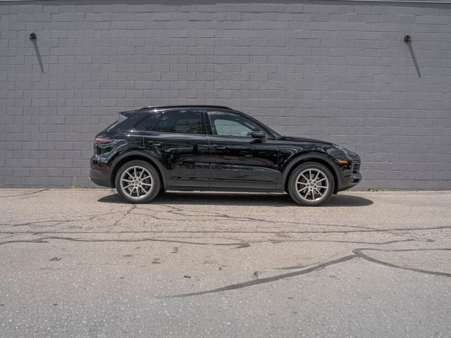 2021 Porsche Cayenne Base