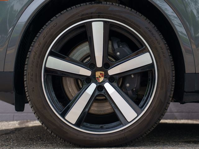 2026 Porsche Cayenne Base