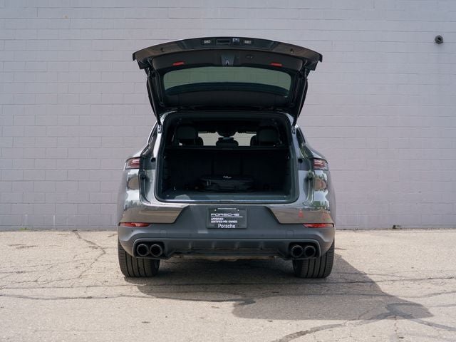 2026 Porsche Cayenne Base