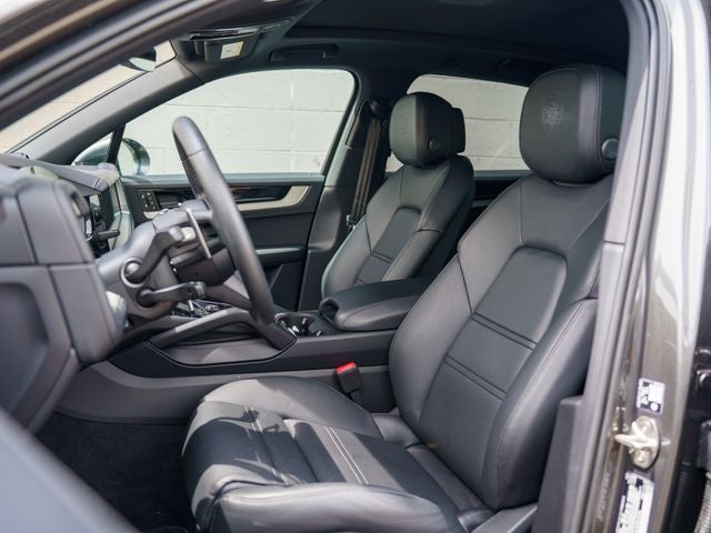 2026 Porsche Cayenne Base