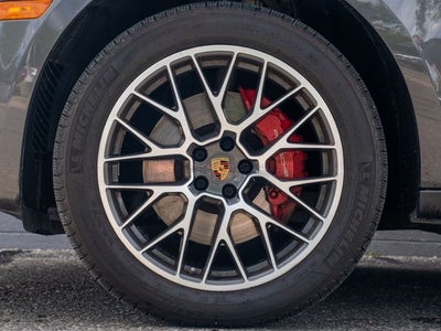 2015 Porsche Macan Turbo