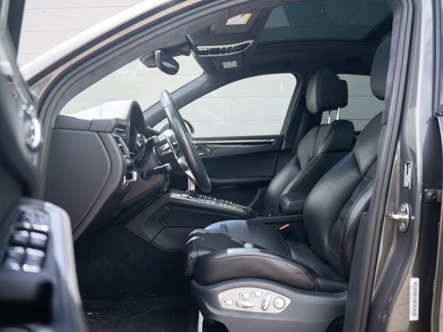 2015 Porsche Macan Turbo