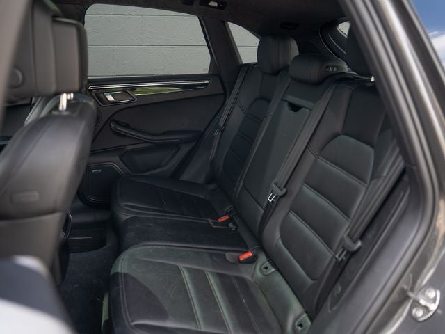 2015 Porsche Macan Turbo
