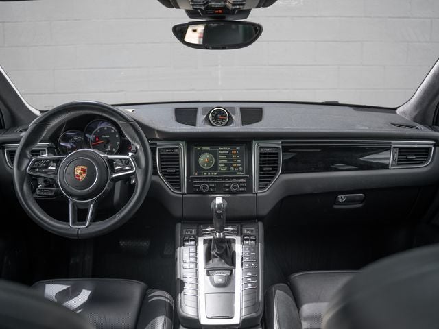 2015 Porsche Macan Turbo