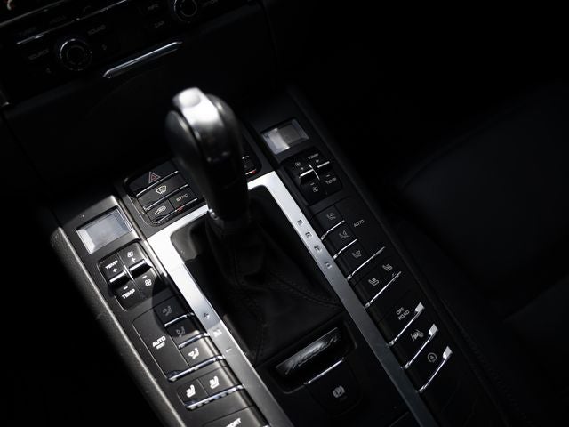 2015 Porsche Macan Turbo
