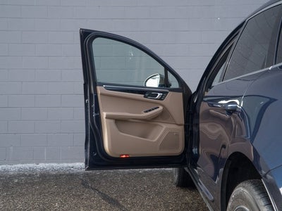 2023 Porsche Macan S