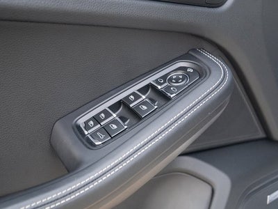 2025 Porsche Macan S